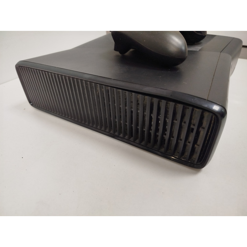Игровые приставки Microsoft Xbox 360S 1439-250 GB            
            б/у