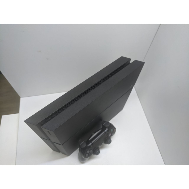 Игровые приставки Sony Playstation 4 1TB (CUH-1208B)            
            б/у