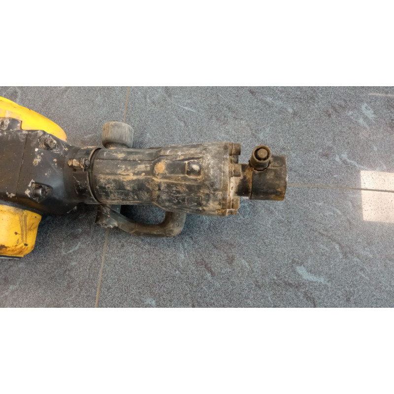 Отбойный молоток Dewalt DW3125            
            б/у