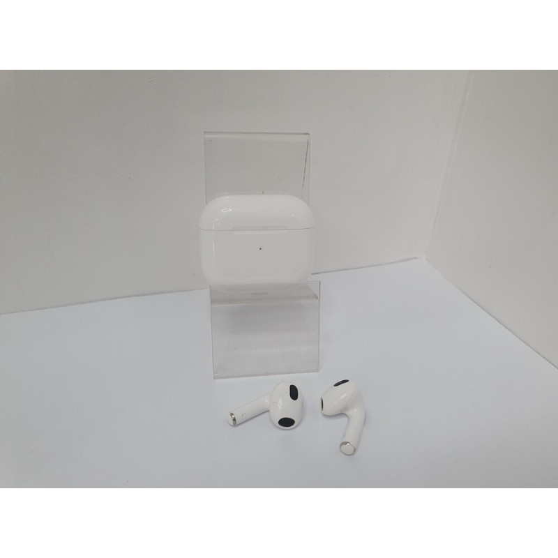 Наушники Беспроводные Внутриканальные Apple AirPods 3            
            б/у