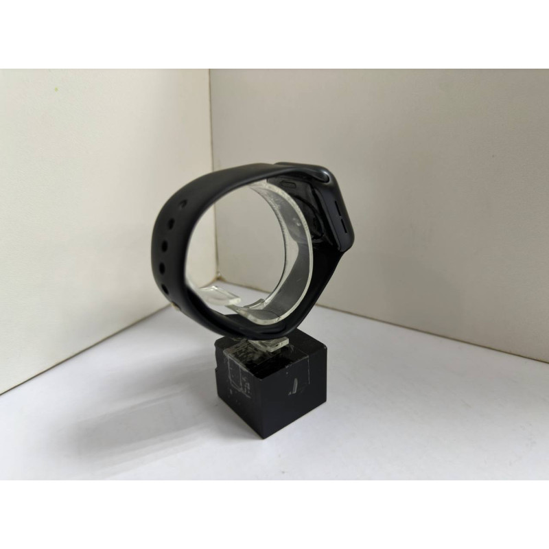 Умные Часы Apple Watch SE 40mm            
            б/у