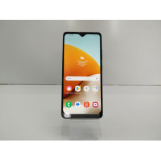 Мобильный телефон Samsung Galaxy A10 2/32 GB            
            б/у