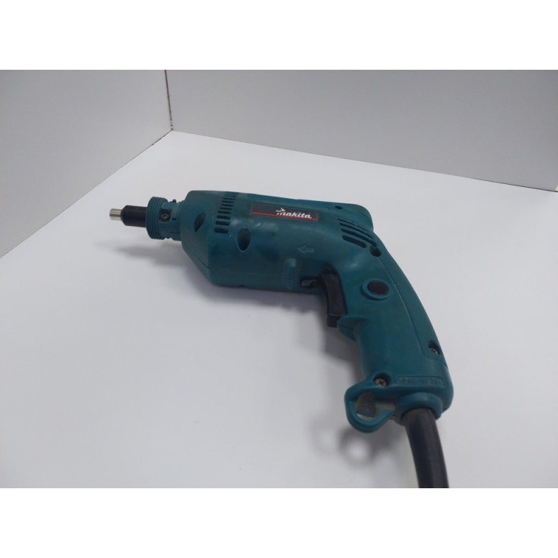 Шуруповерт Makita 6821            
            б/у