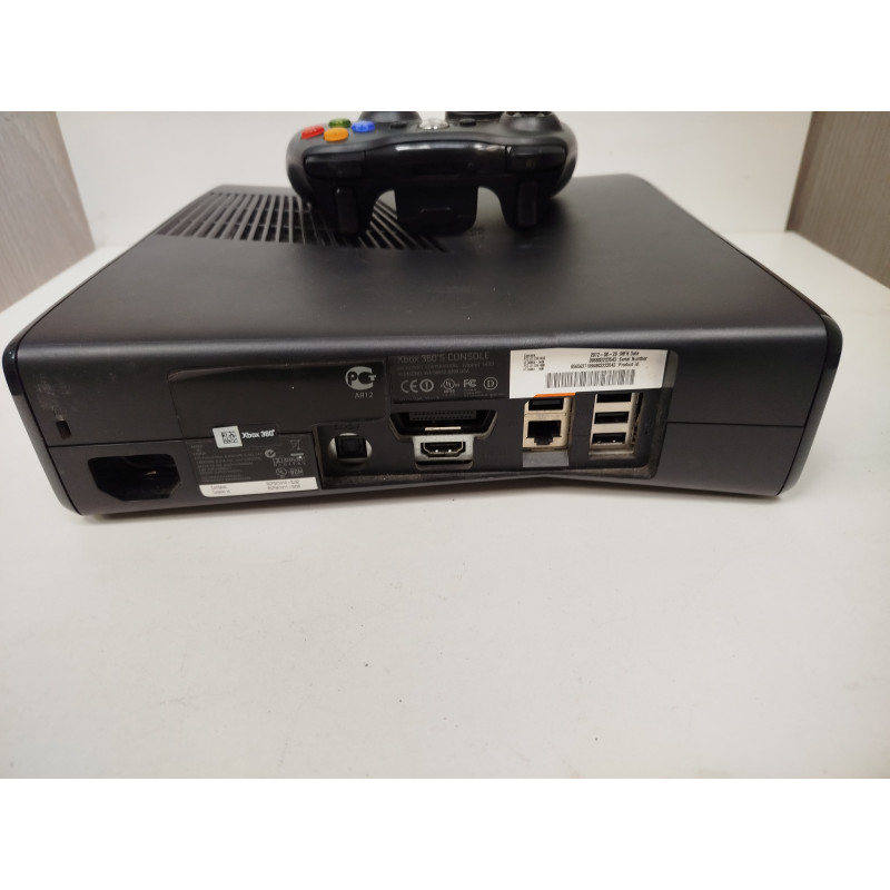 Игровые приставки Microsoft Xbox 360S 1439-250 GB            
            б/у