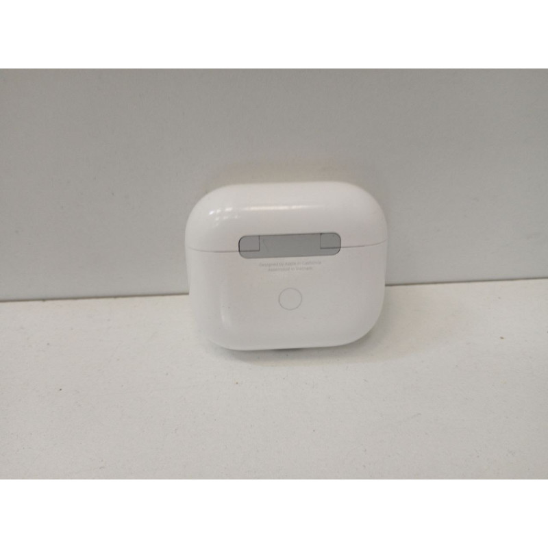 Наушники Беспроводные Внутриканальные Apple AirPods 3            
            б/у