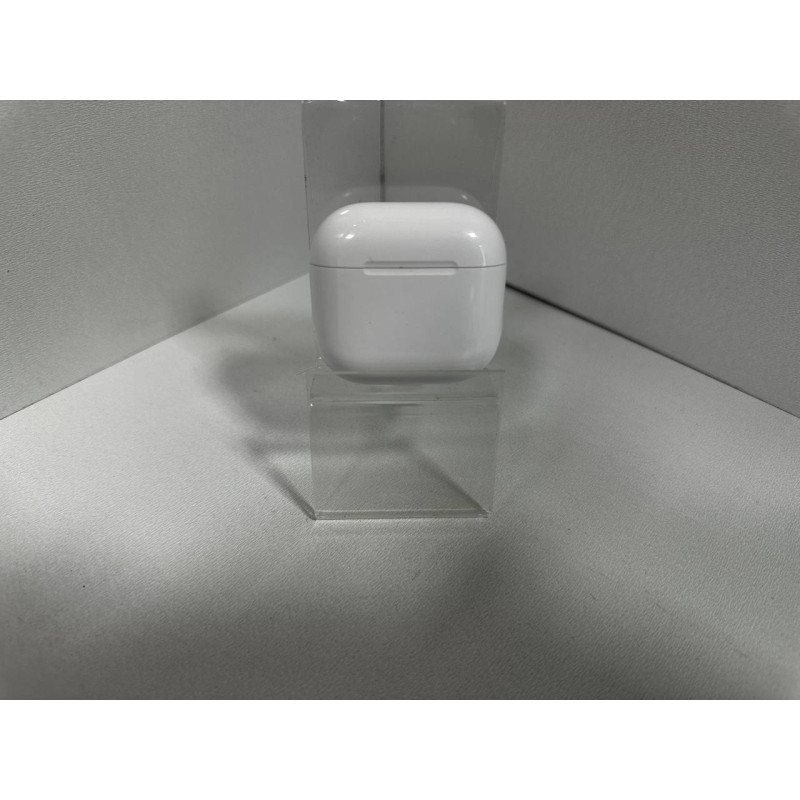 Наушники Беспроводные Внутриканальные Apple AirPods 4 с шумоподавлением (ANC)            
            б/у