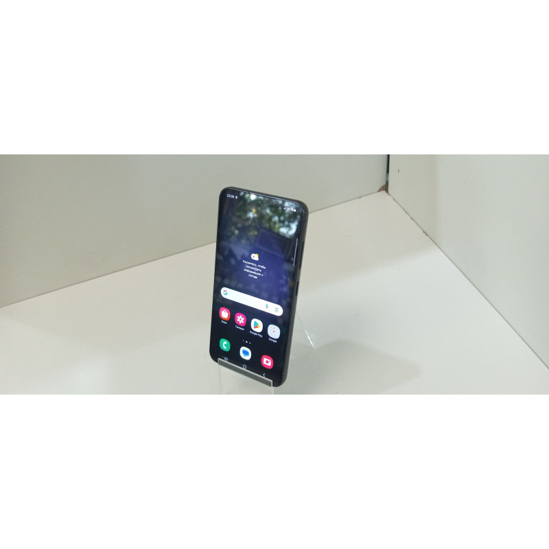 Мобильный телефон Samsung Galaxy S23 8/128 GB            
            б/у