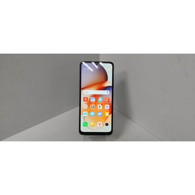 Мобильный телефон Xiaomi Redmi 13C 4/128 GB            
            б/у