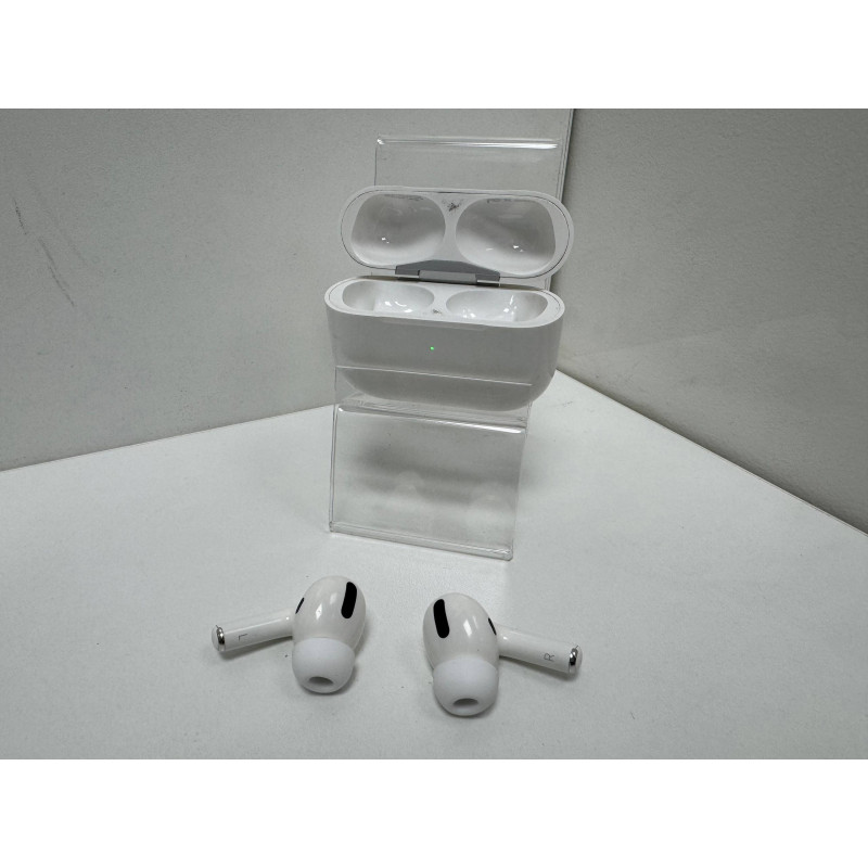 Наушники Беспроводные Внутриканальные Apple AirPods Pro            
            б/у