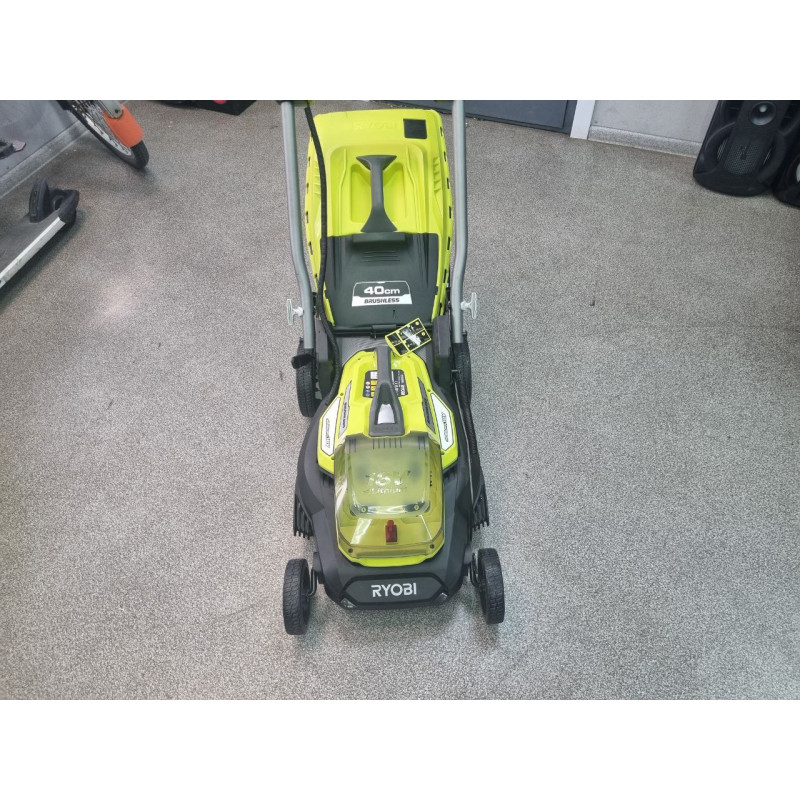 Газонокосилка Ryobi RY18LMX40A            
            б/у