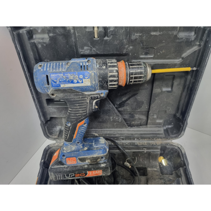 Шуруповерт Dexter 20VSD2-35RCA.1A            
            б/у