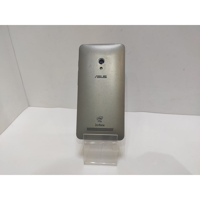 Мобильный телефон ASUS Zenfone 5 2/16 GB            
            б/у