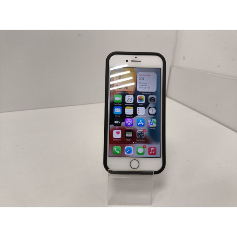 Мобильный телефон Apple iPhone 7 2/32 GB            
            б/у