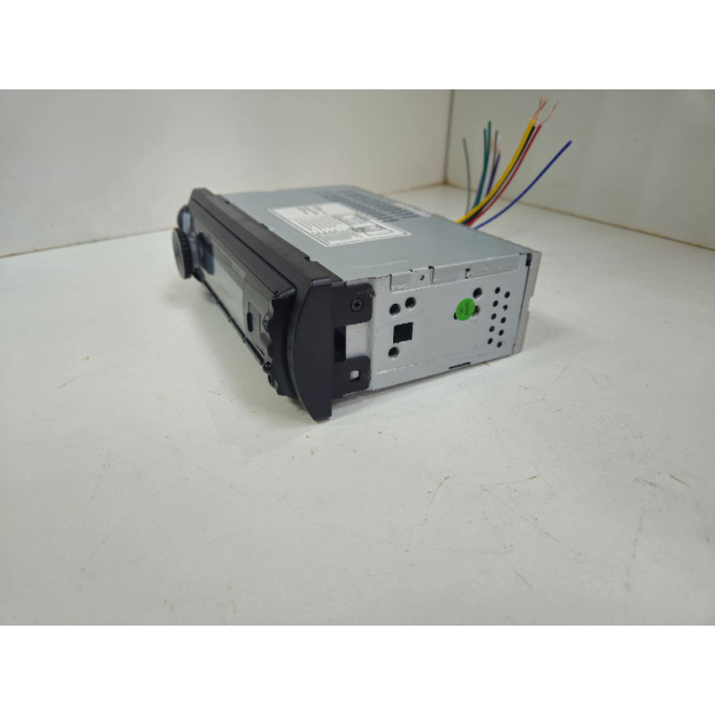Автомагнитола SKYLOR RS-610 DSP            
            б/у