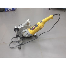 Штроборез Калибр ШТБЭ-2600/230М            
            б/у