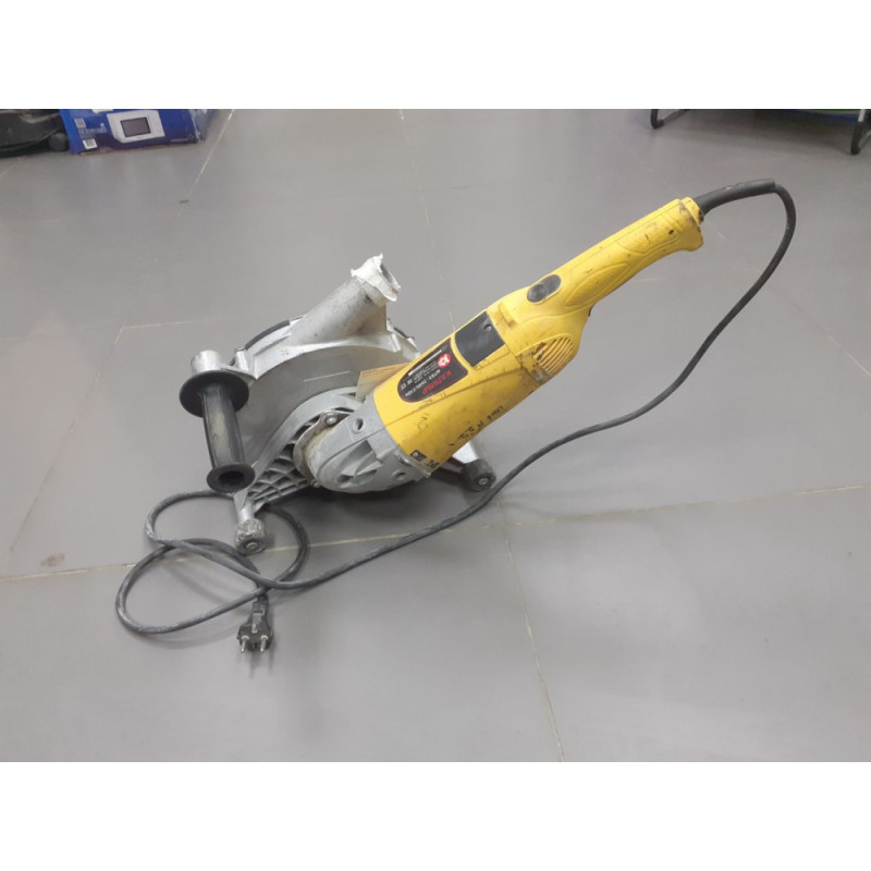 Штроборез Калибр ШТБЭ-2600/230М            
            б/у