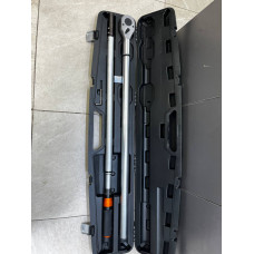 Динамометрический ключ AV Steel AV-547150            
            б/у