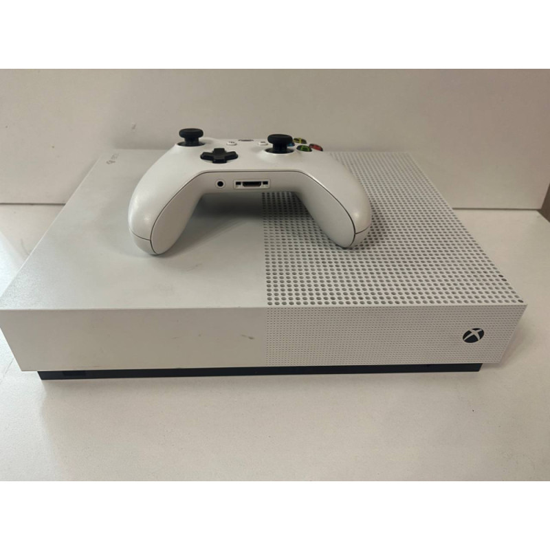 Игровые приставки Microsoft Xbox ONE S All-Digital Edition            
            б/у