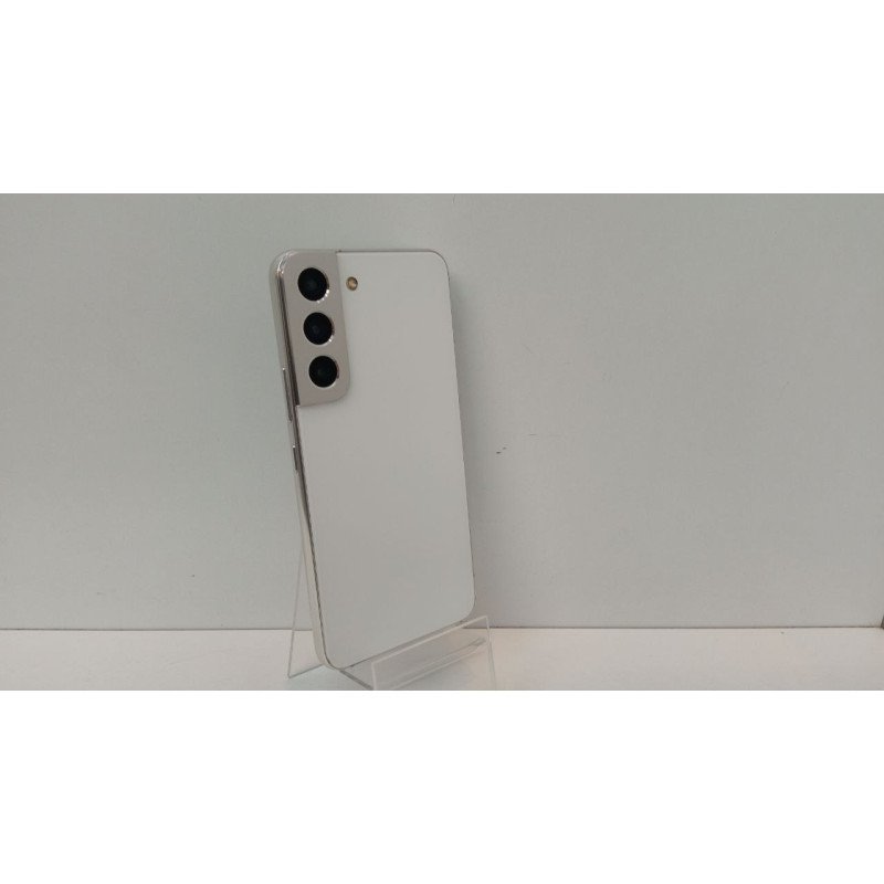 Мобильный телефон Samsung Galaxy S22 8/128 GB            
            б/у