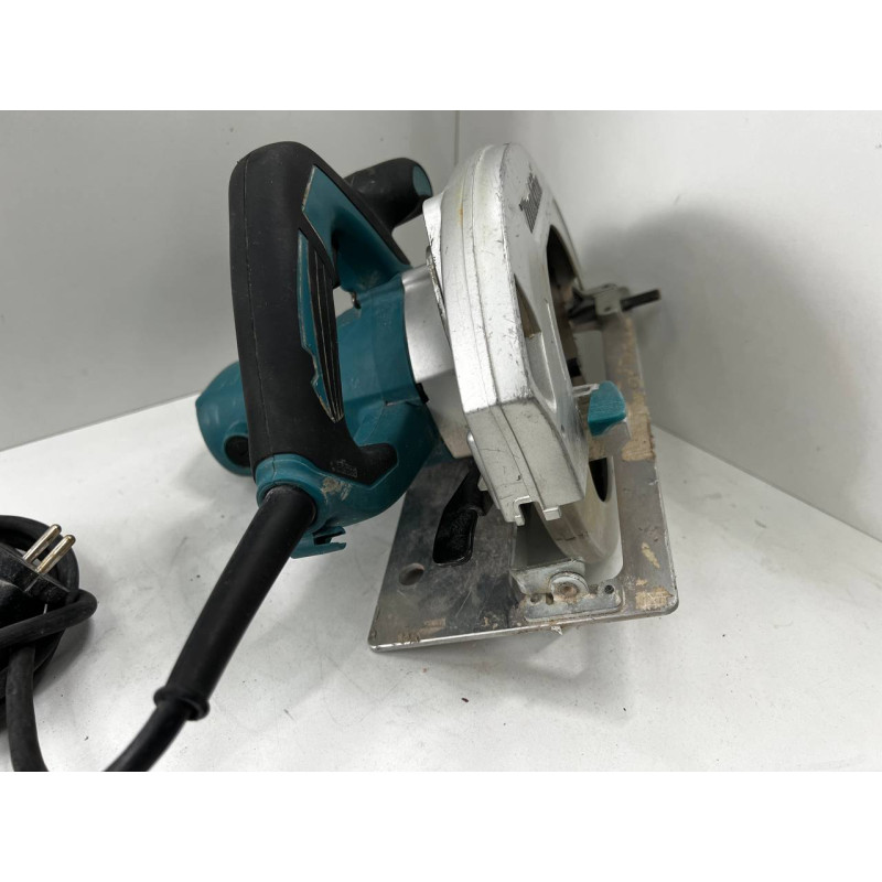 Циркулярная (дисковая) пила Makita HS7600            
            б/у