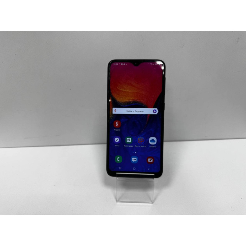 Мобильный телефон Samsung Galaxy A10 2/32 GB            
            б/у