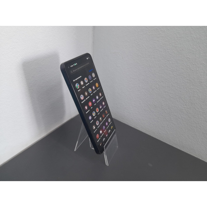 Мобильный телефон REALME 11 8/256 GB            
            б/у