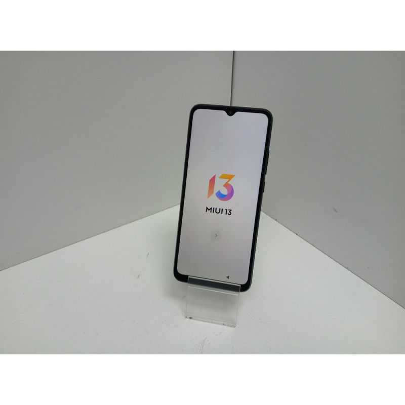 Мобильный телефон Xiaomi Redmi 10C 4/64 GB            
            б/у