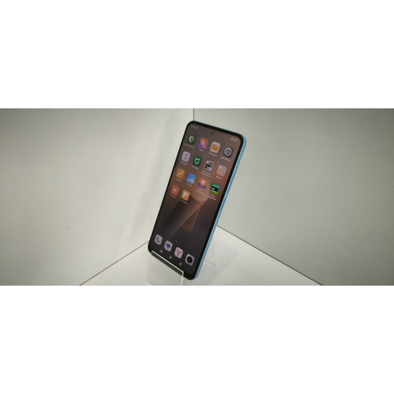 Мобильный телефон Xiaomi Redmi Note 12 4/128 GB            
            б/у