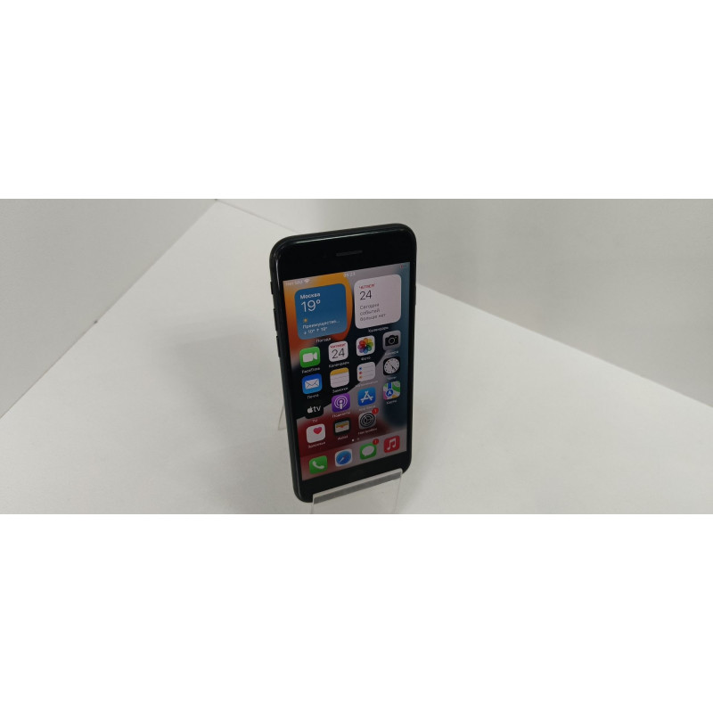 Мобильный телефон Apple iPhone 7 2/32 GB            
            б/у