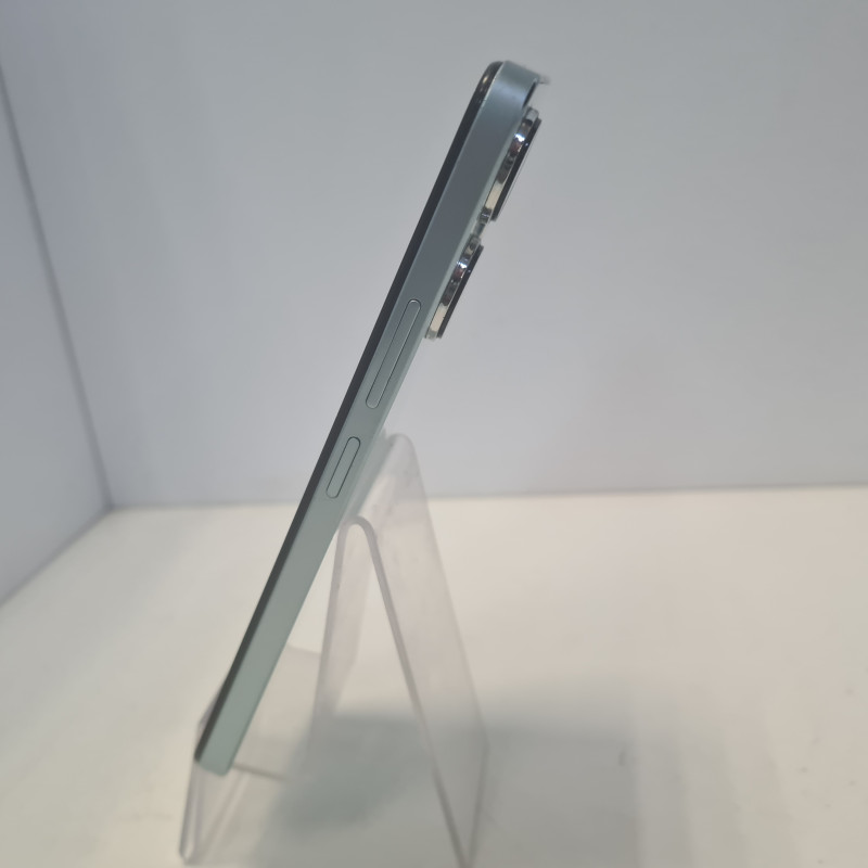 Мобильный телефон Xiaomi Redmi 13 6/128 GB            
            б/у