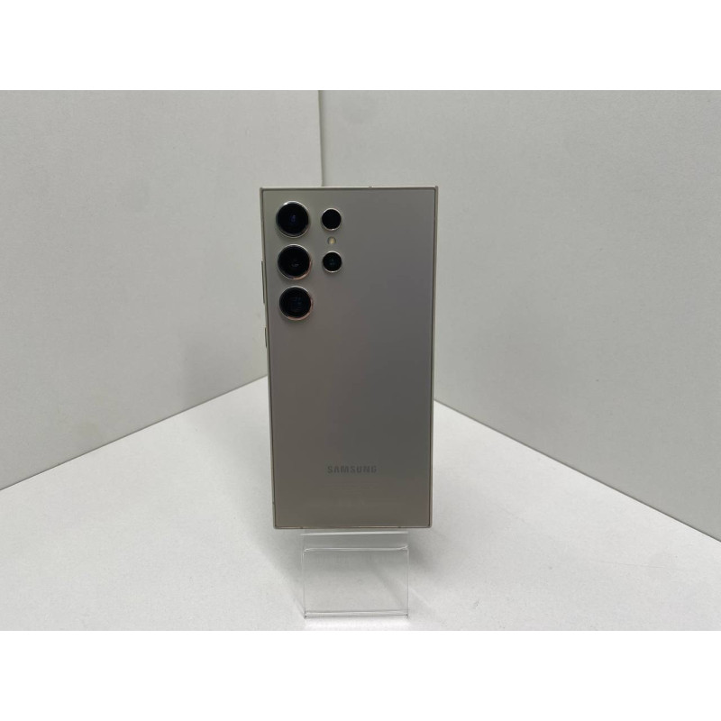 Мобильный телефон Samsung Galaxy S24 Ultra 12/512 ГБ            
            б/у