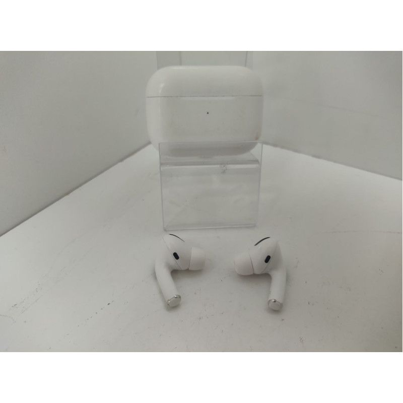 Наушники Беспроводные Внутриканальные Apple AirPods Pro            
            б/у