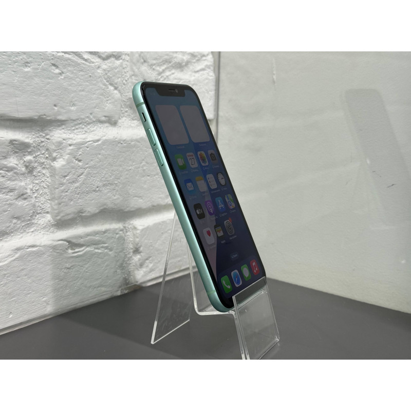 Мобильный телефон Apple iPhone 11 4/64GB            
            б/у