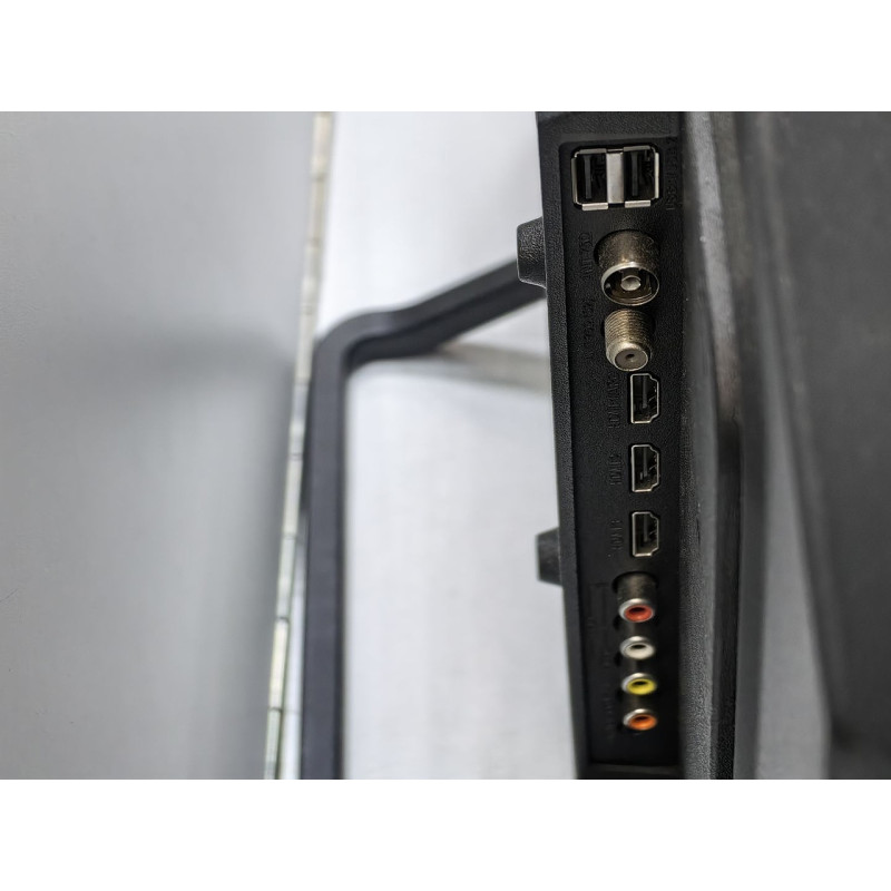 Телевизор DEXP H24H7000E            
            б/у