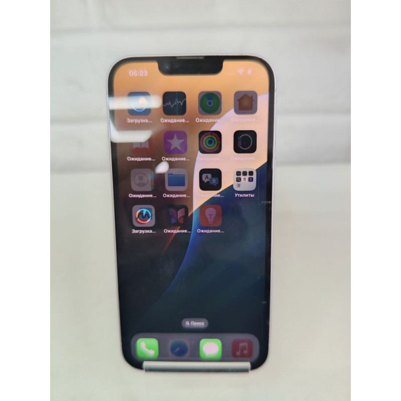 Мобильный телефон Apple iPhone 14 6/128 GB            
            б/у