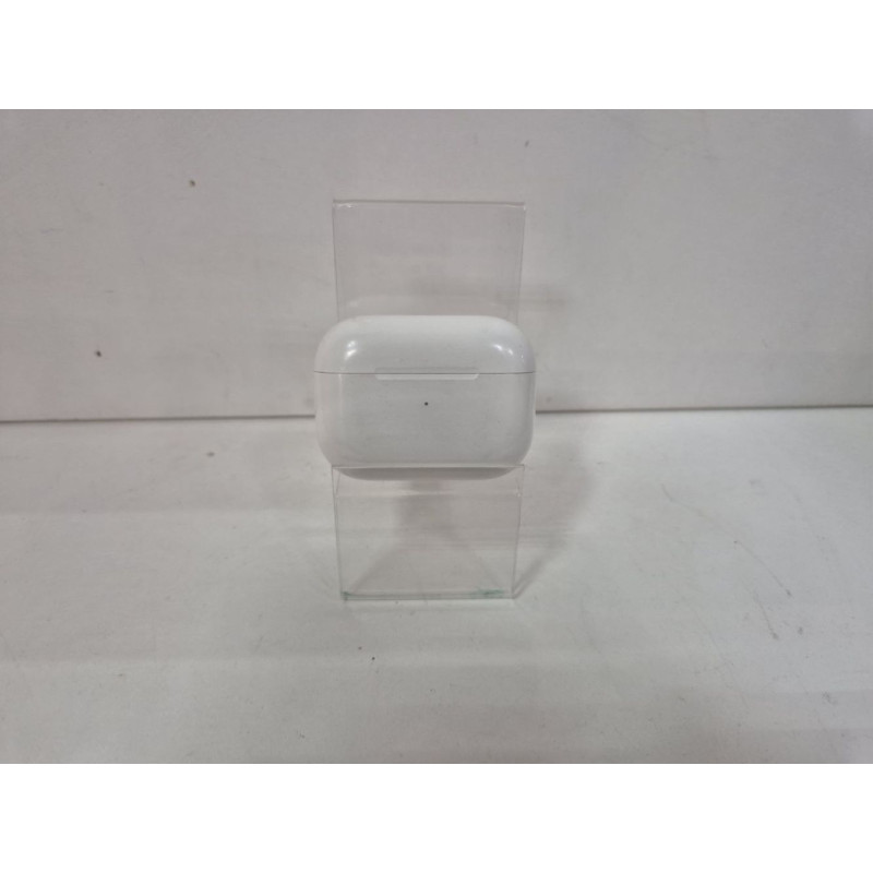 Наушники Беспроводные Внутриканальные Apple AirPods Pro            
            б/у