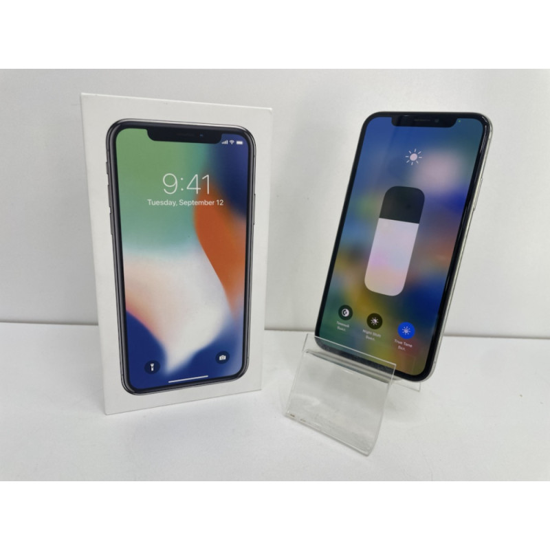 Мобильный телефон Apple iPhone X 3/64 GB            
            б/у