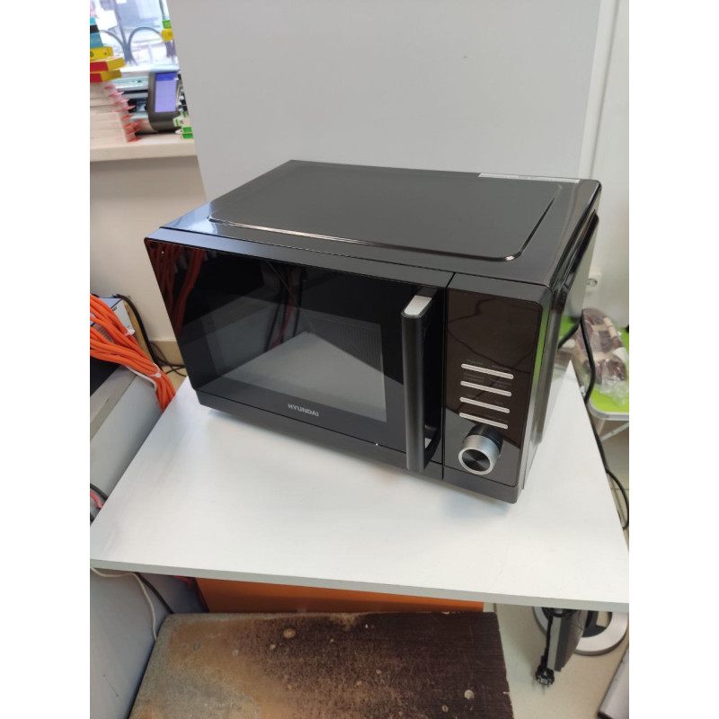 Микроволновые печи Hyundai HYM-D3012