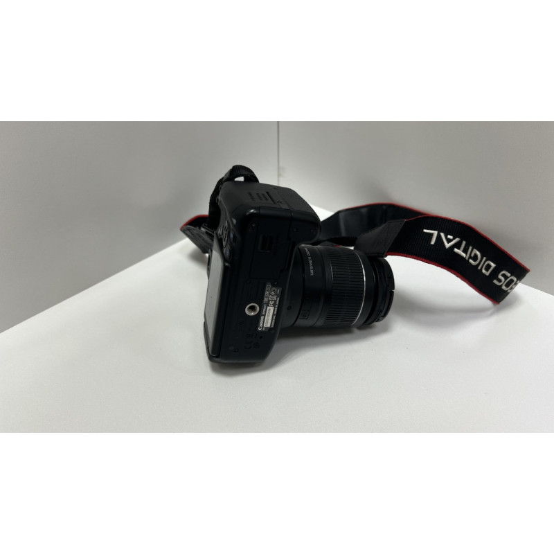 Фотоаппарат зеркальный Canon EOS 650D            
            б/у