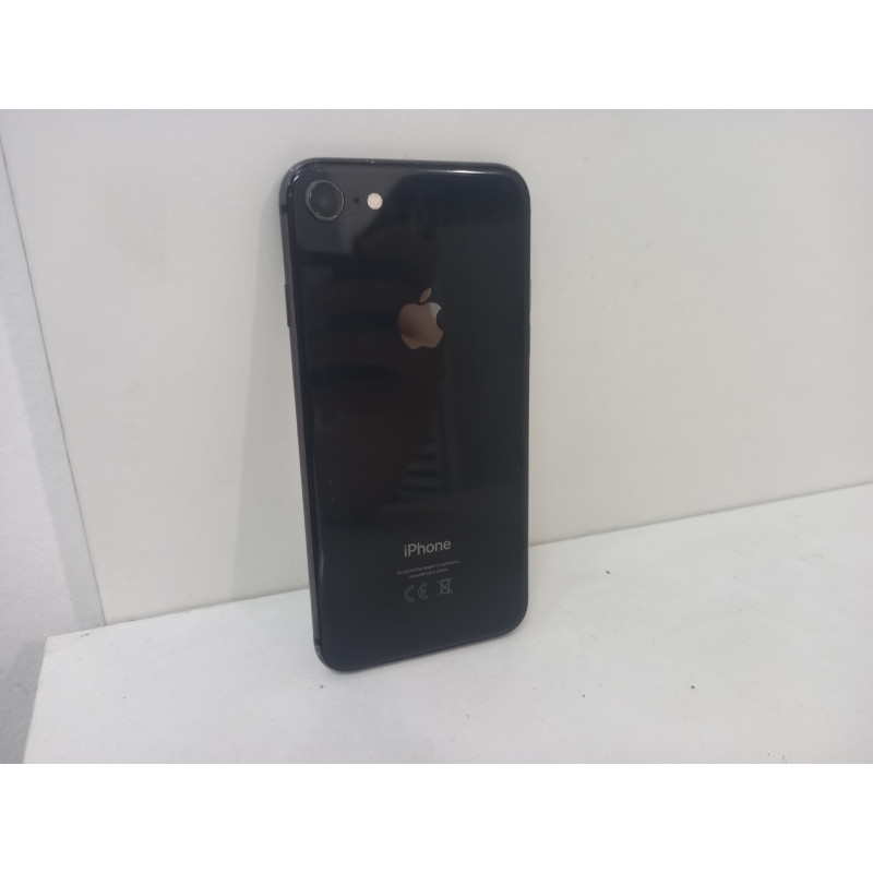 Мобильный телефон Apple iPhone 8 2/64 GB            
            б/у