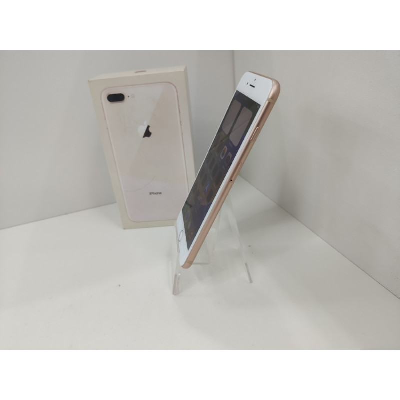 Мобильный телефон Apple iPhone 8 Plus 3/64 GB            
            б/у