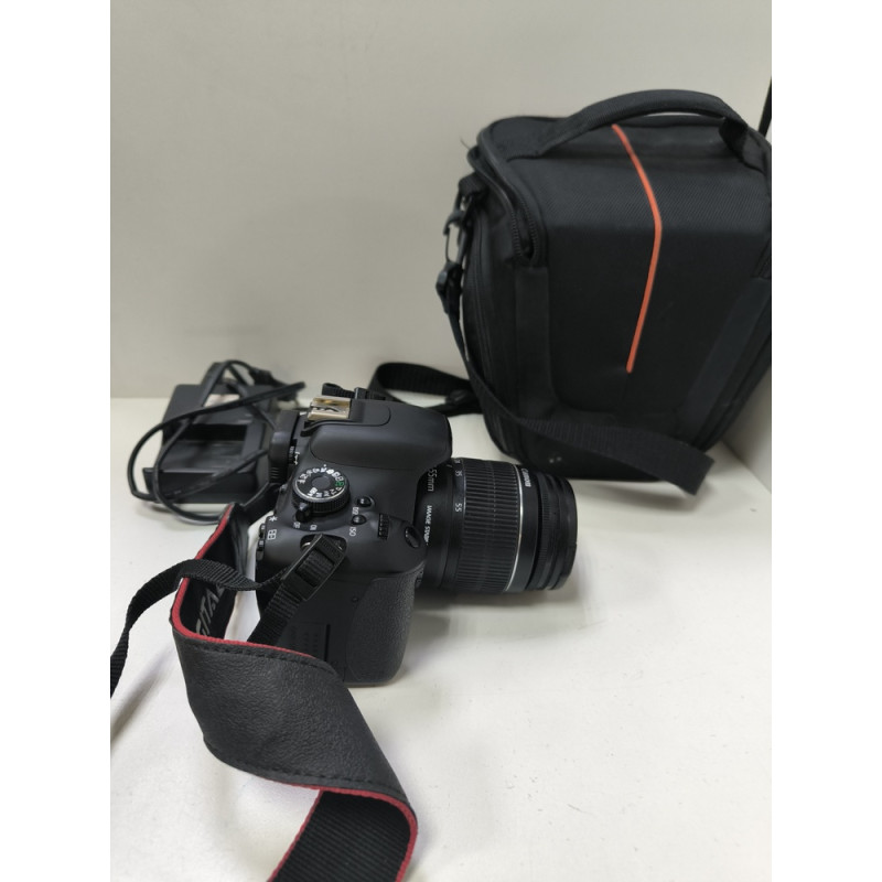 Фотоаппарат зеркальный Canon EOS 600D            
            б/у