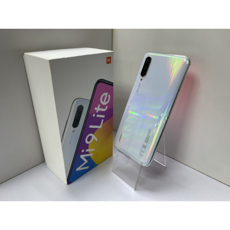 Мобильный телефон Xiaomi Mi 9 Lite 6/128 GB            
            б/у