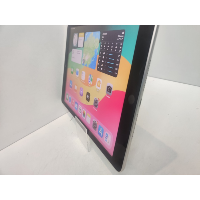Планшет без SIM-карты Apple iPad (2021) 10.2 Wi-Fi 64GB A2602            
            б/у