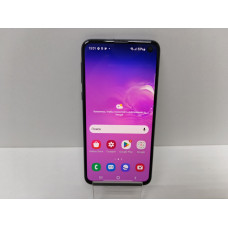 Мобильный телефон Samsung Galaxy S10e 6/128 GB            
            б/у