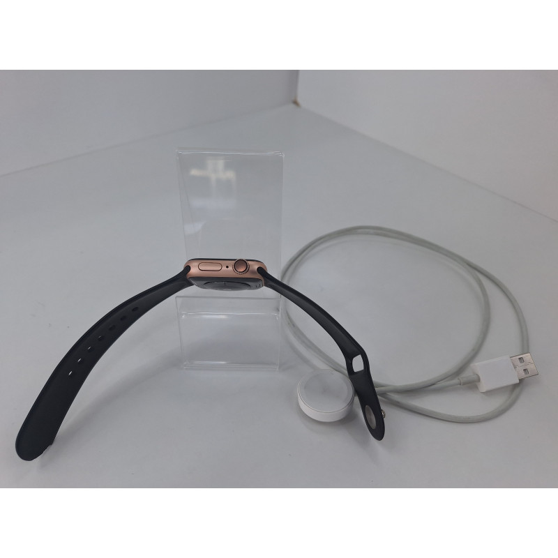 Умные Часы Apple Watch Series 4 GPS 40mm            
            б/у