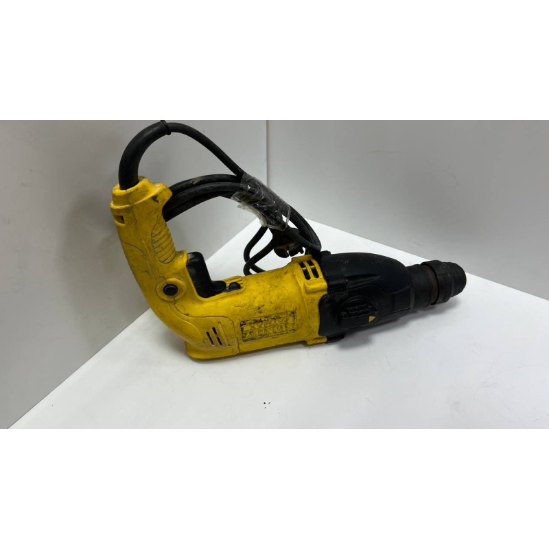 Перфораторы Stanley fmer524            
            б/у