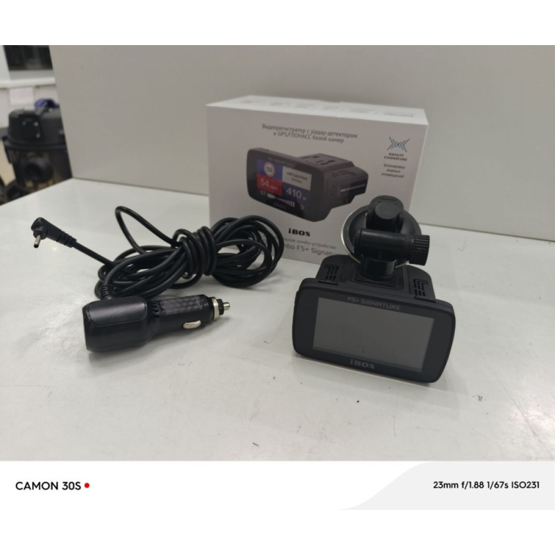 Видеорегистратор iBox Combo F5+ Signature            
            б/у