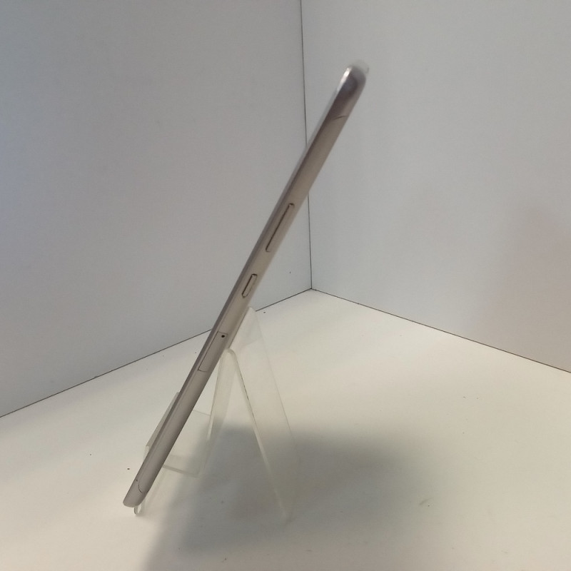 Планшет с SIM-картой Huawei MediaPad T3 KOB-L09 LTE 16GB            
            б/у