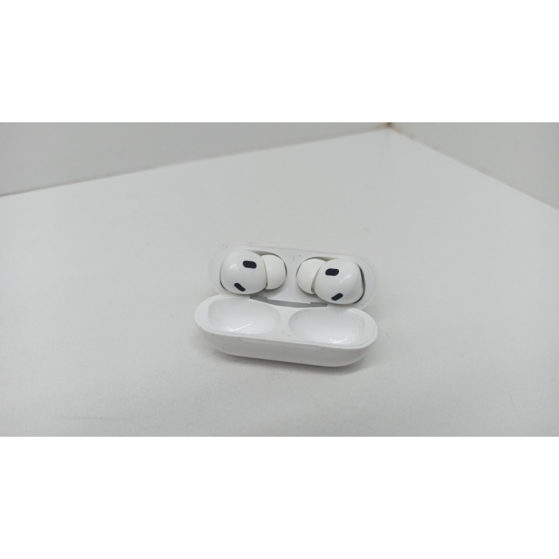 Наушники Беспроводные Внутриканальные Apple Airpods Pro 2 USB-C (2023) A2968            
            б/у